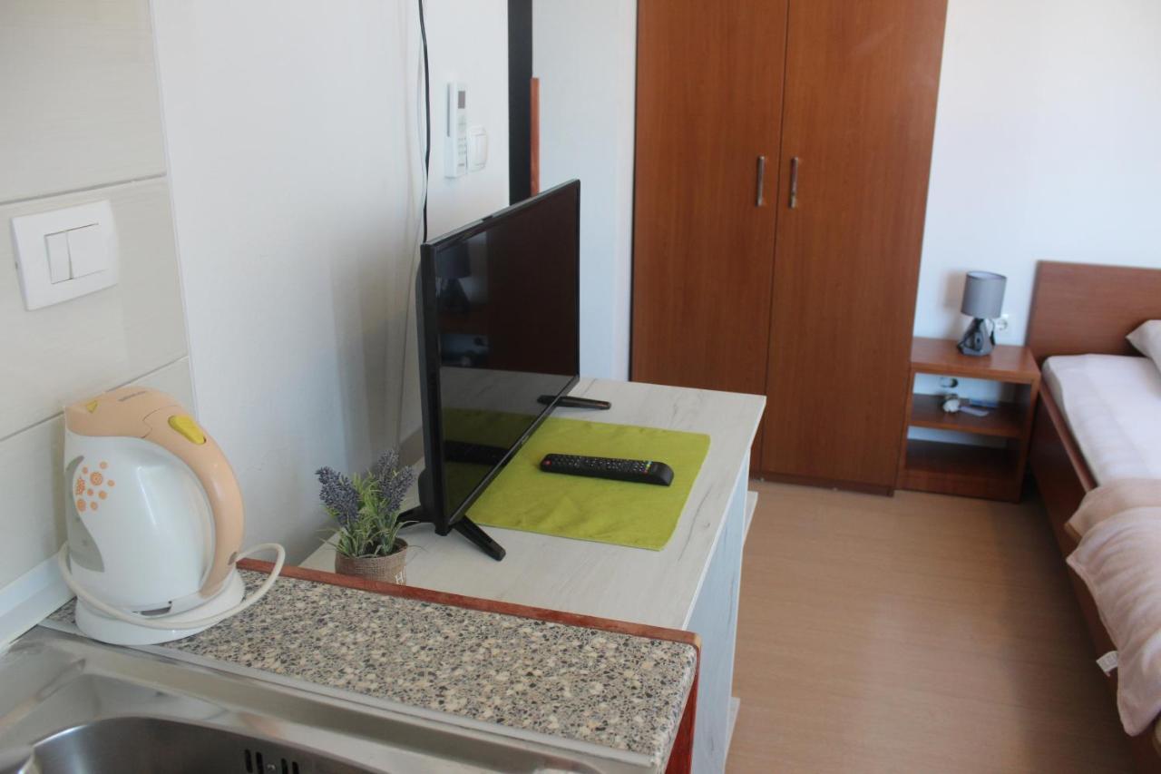 Apartment Markov