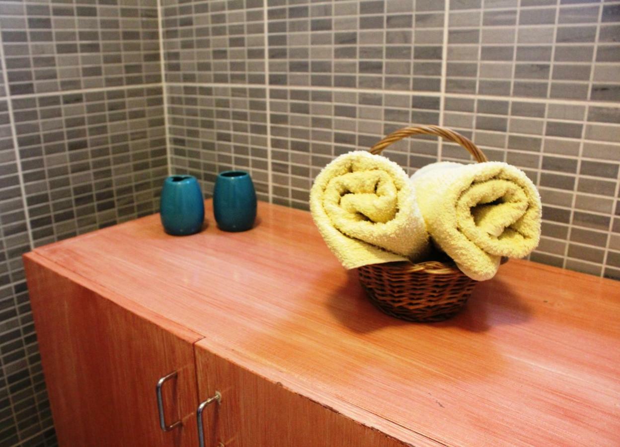 Apartment Markov *